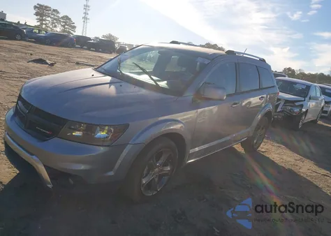 2015 Dodge Journey Crossroad z USA, uszkodzony, nr VIN 3C4PDCGG9FT698644